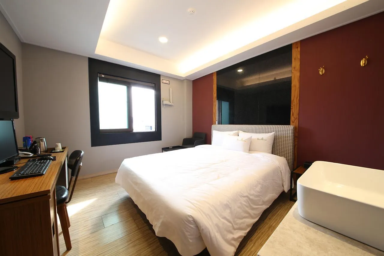 Star Hotel Busan 0*,  South Korea